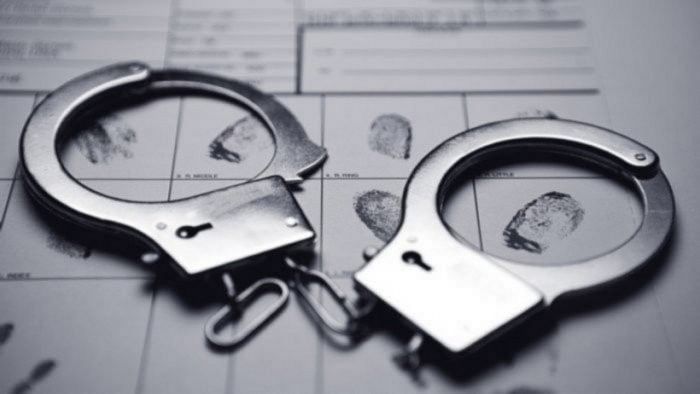 <div class="paragraphs"><p>Representative image showing handcuffs.</p></div>